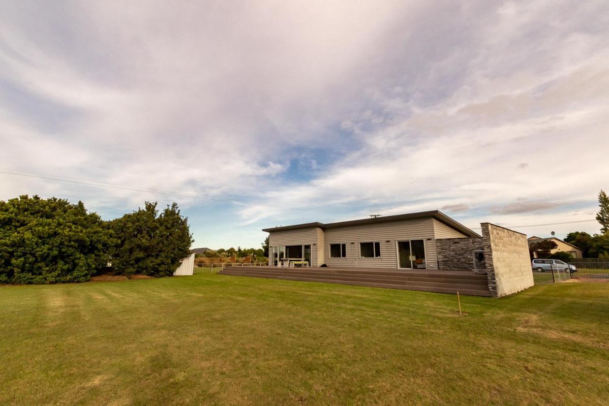 Poppa Pete'S - Te Anau Holiday Home ภายนอก รูปภาพ